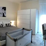 Elizabeth House Apartament *