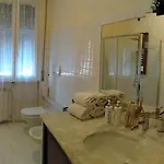 Elizabeth House Apartament Como