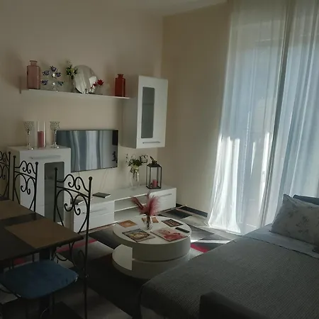 Apartment Elizabeth House Como