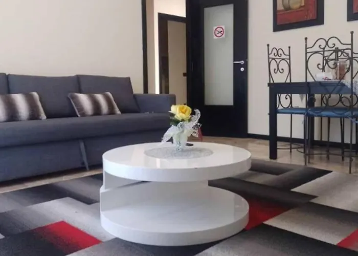 Elizabeth House Daire Como